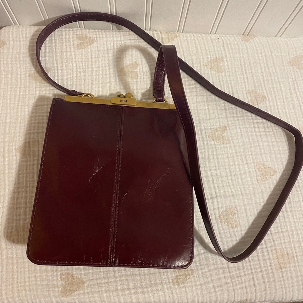 Vivian small crossbody in Merlot